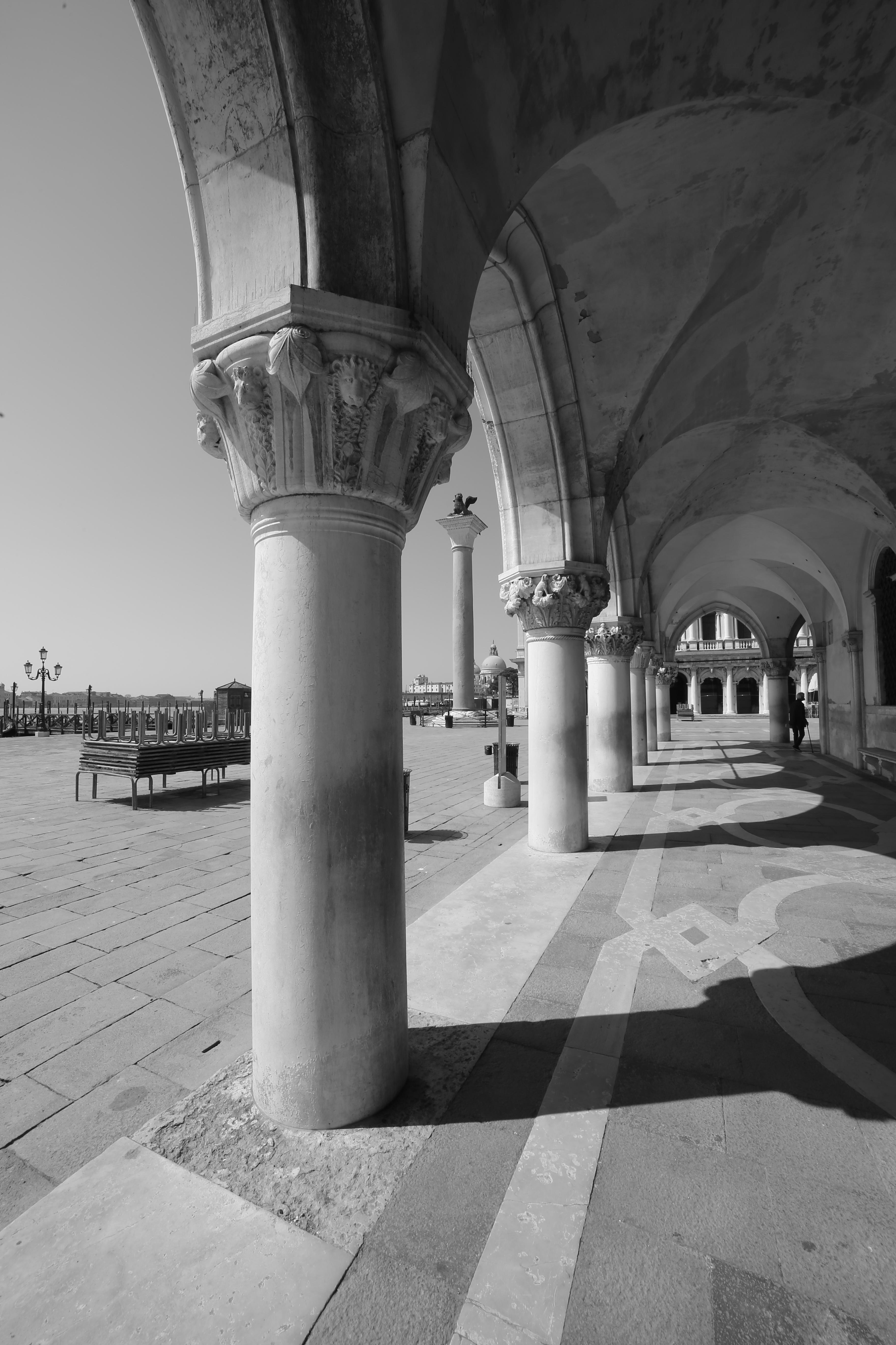 D-4_RICAMI DI PIETRA.JPG
