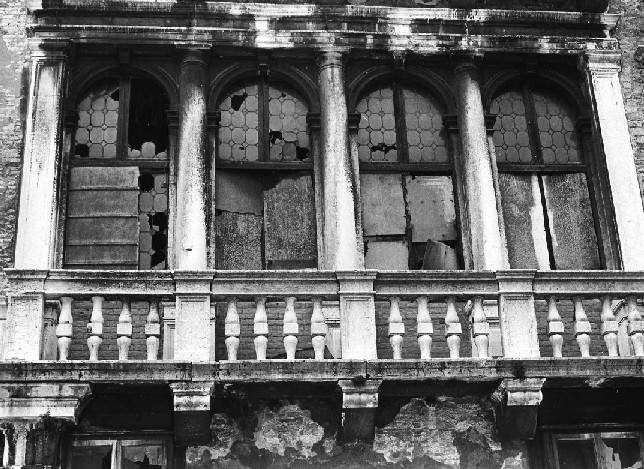 Il degrado sul Rio di San Severo