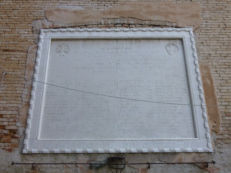 Chiesa dei Santi Giovanni e Paolo, lapide commemorativa